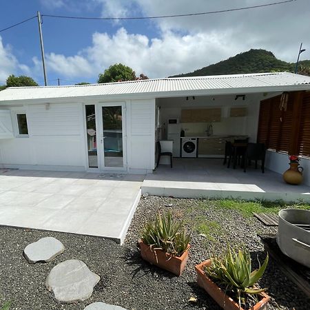 Bungalow "Doussin' Kreyol", Au Calme A 150M De La Plage Grande Anse Екстер'єр фото