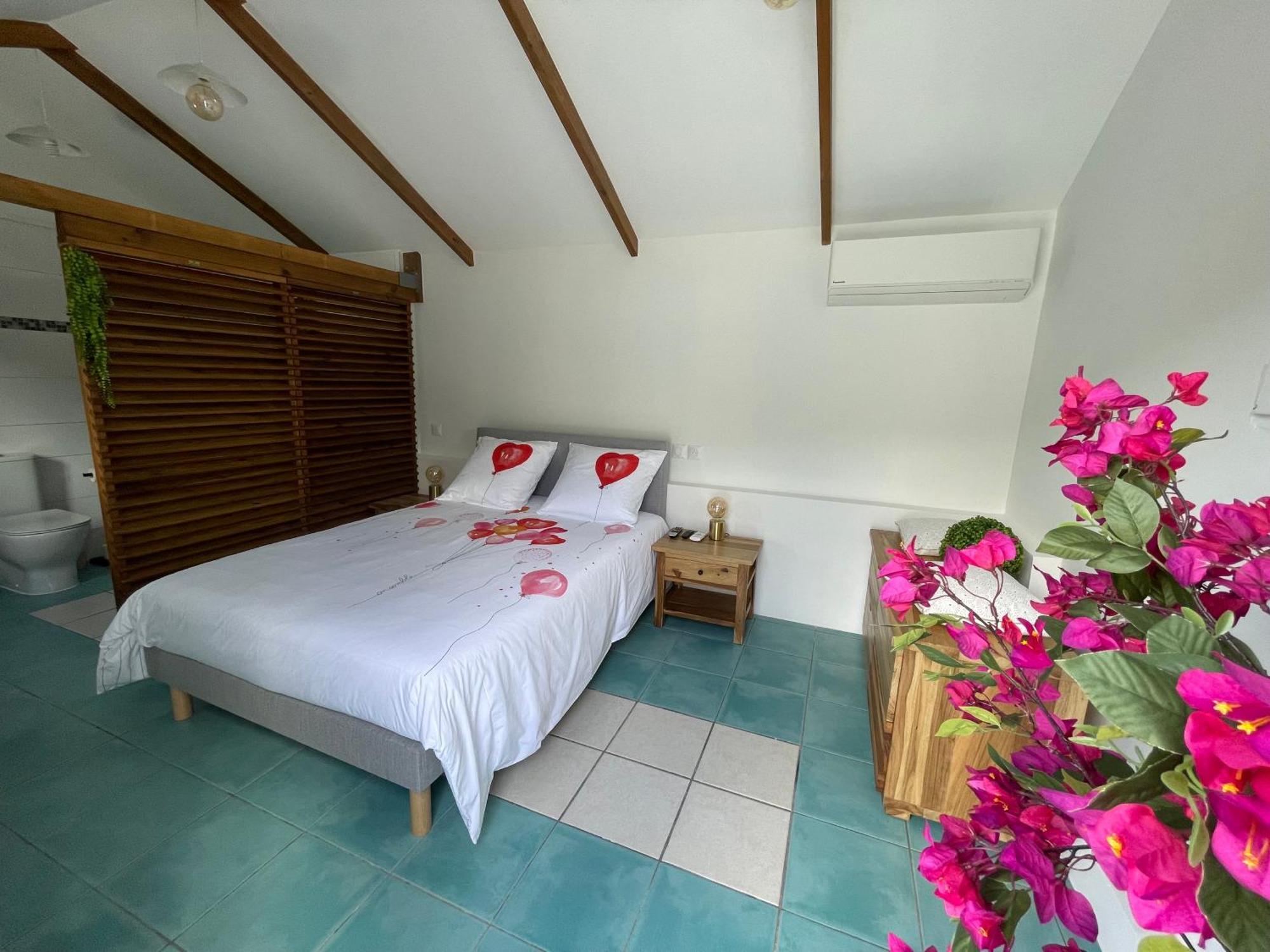 Bungalow "Doussin' Kreyol", Au Calme A 150M De La Plage Grande Anse Екстер'єр фото